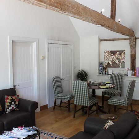 ニューベリー High Street Farm Barn Bed & Breakfast エクステリア 写真